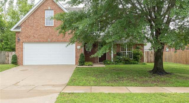 Photo of 3951 W Morning Mist Dr, Fayetteville, AR 72704