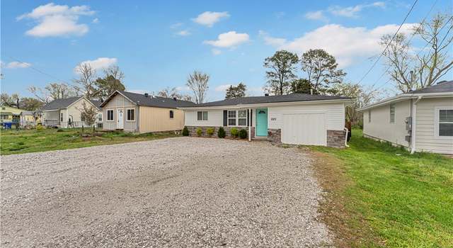 Photo of 1023 S B St, Rogers, AR 72756