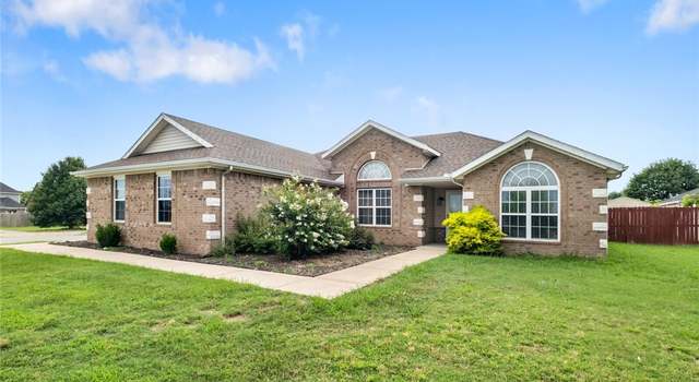 Photo of 1901 SW Columbus Rd, Bentonville, AR 72713