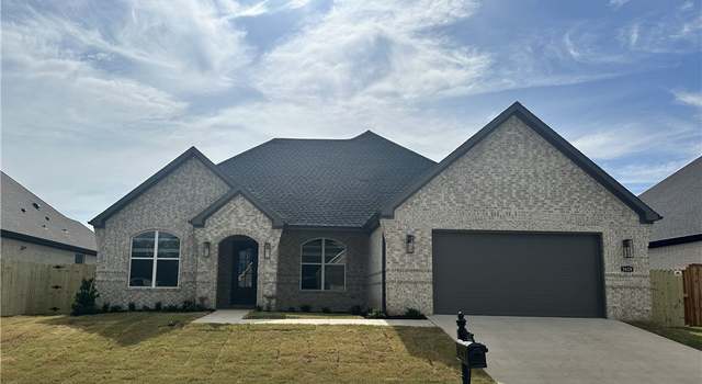 Photo of 3628 E Greystone Dr, Fayetteville, AR 72764