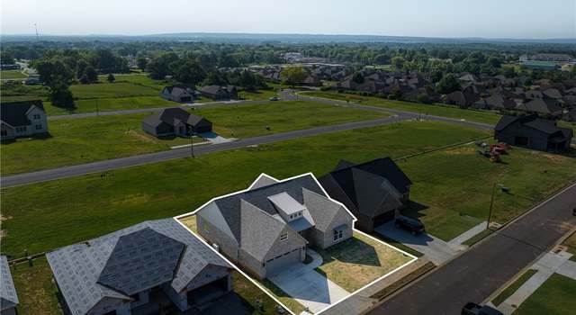 Photo of 504 Waggoner Ln, Barling, AR 72903