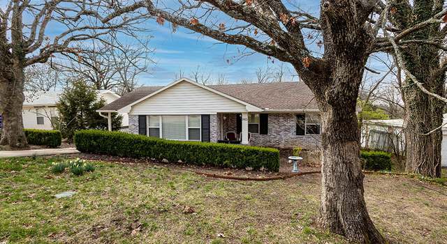 Photo of 845 N Jackson Dr, Fayetteville, AR 72701