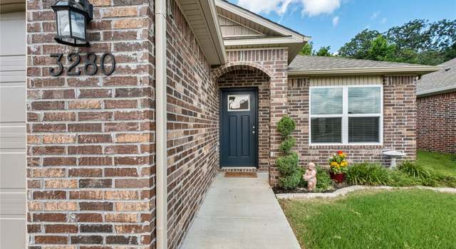 Photo of 3280 Red Tail Way, Farmington, AR 72730