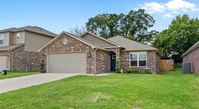 Photo of 3280 Red Tail Way, Farmington, AR 72730