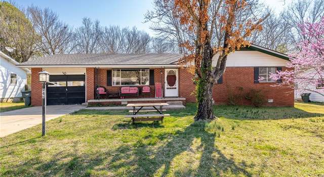 Photo of 946 Janelle St, Fayetteville, AR 72701
