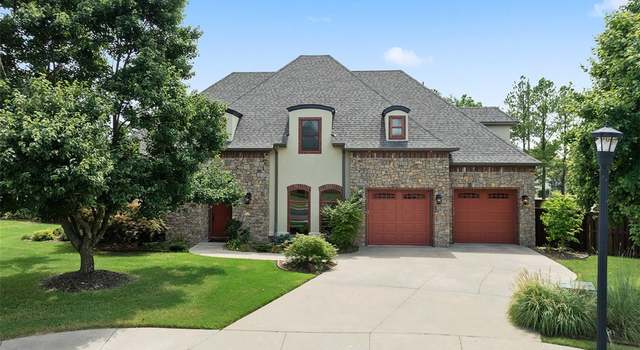 Photo of 1100 NE Thorn Hill Rd, Bentonville, AR 72712