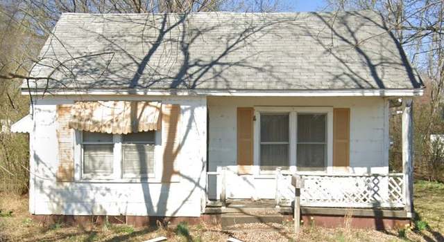 Photo of 106 E Main St, Ozark, AR 72949