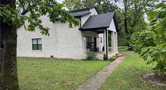 Photo of 5576 N Oak St, Springdale, AR 72764