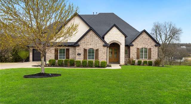 Photo of 1273 N Trail Dr, Fayetteville, AR 72703