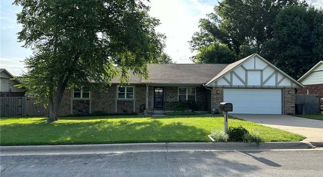 Photo of 905 S 12th Pl, Rogers, AR 72756