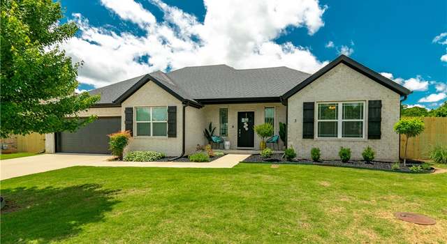 Photo of 1571 S Borden St, Fayetteville, AR 72701