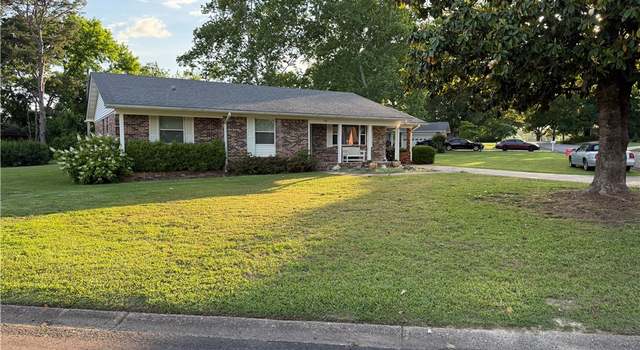 Photo of 508 E 10th St, Danville, AR 728336
