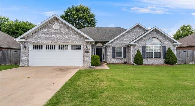 Photo of 2955 N Hay Meadows Ave, Fayetteville, AR 72704