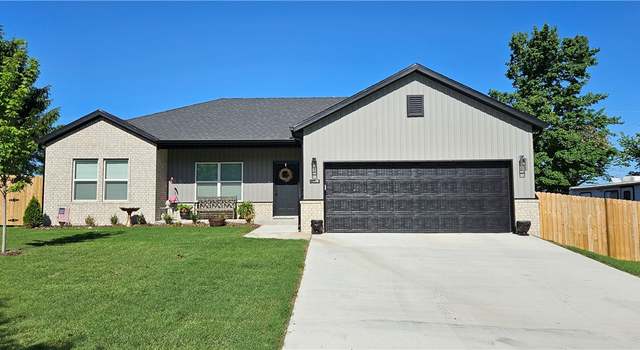 Photo of 725 Timberline St, Decatur, AR 72722