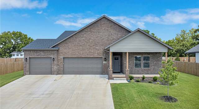 Photo of 2208 Riggins Ave, Pea Ridge, AR 72751