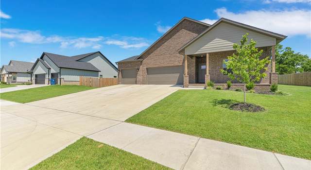 Photo of 2208 Riggins Ave, Pea Ridge, AR 72751