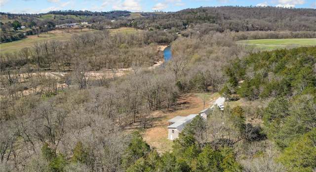 Photo of 211 E Forsythe St, Pyatt, AR 72672