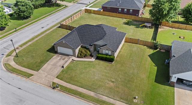 Photo of 4359 W New Bridge Rd, Fayetteville, AR 72704