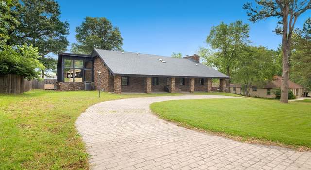Photo of 213 Suttle Dr, Springdale, AR 72764
