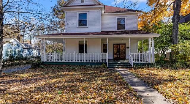 Photo of 520 N Willow Ave, Fayetteville, AR 72701