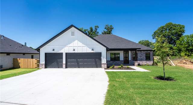 Photo of 121 N Tollman Trees Ave, Farmington, AR 72730