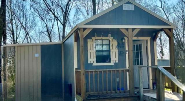 Photo of 706 Mcnelly Rd, Seligman, MO 65745