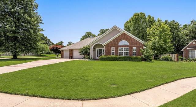 Photo of 4555 W Sandingham St, Fayetteville, AR 72704