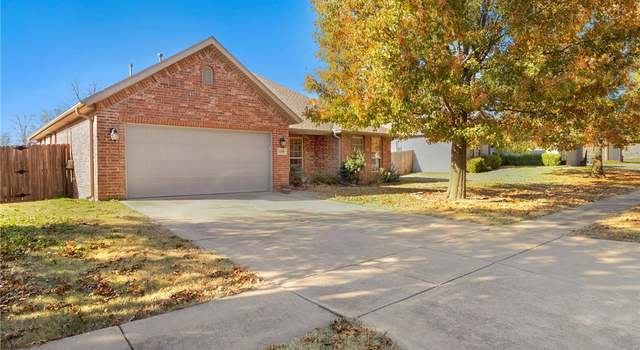 Photo of 2599 N Shadow Crest Dr, Fayetteville, AR 72704