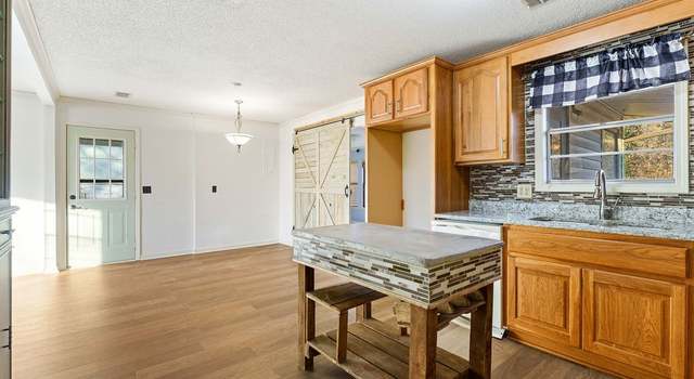 Photo of 17 Evesham Ln, Bella Vista, AR 72714