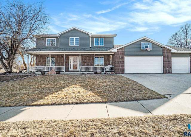 Property at 1102 N Orleans Ave, Dell Rapids, SD 57022, 4 beds, 4 baths