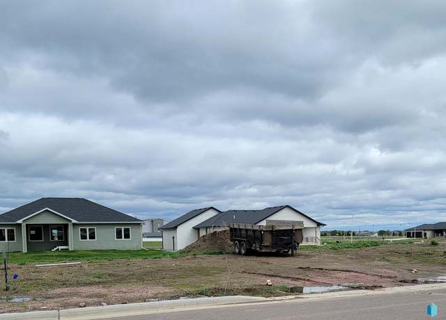 Property at 436 Blue Ox Cir, Harrisburg, SD 57032