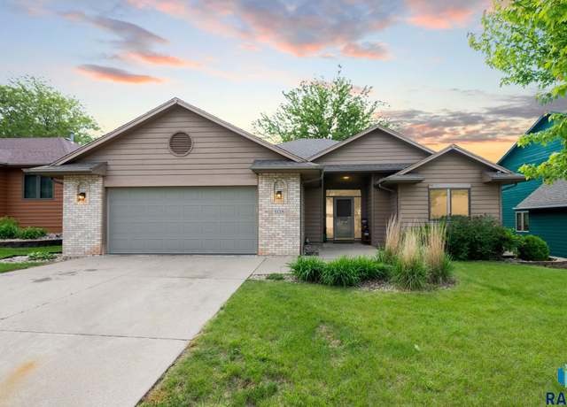 Property at 308 N La Salle Ave, Sioux Falls, SD 57110, 4 beds, 3 baths