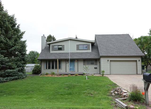 Property at 6905 W 6th St, Sioux Falls, SD 57107, 3 beds, 2.5 baths