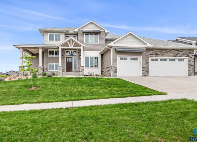 Property at 288 Central Park Ct, Harrisburg, SD 57032, 6 beds, 3.5 baths