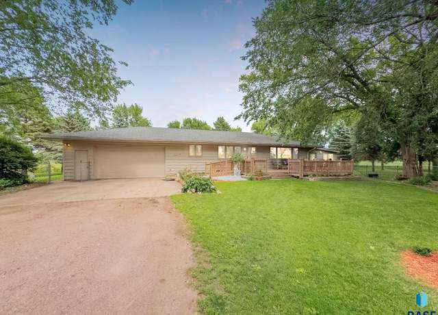 Property at 26470 484th Ave, Valley Springs, SD 57068, 4 beds, 1.5 baths
