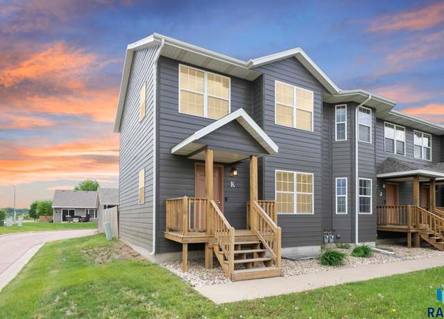 Property at 1812 S Mulberry Ave Unit K, Brandon, SD 57005, 4 beds, 2.5 baths