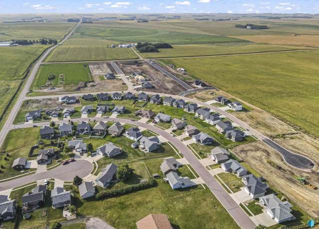Property at 907 Sunset St, Valley Springs, SD 57068