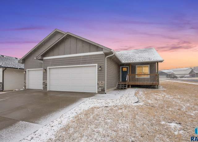 Property at 6749 W Viola Ct, Sioux Falls, SD 57107-1627, 3 beds, 2 baths