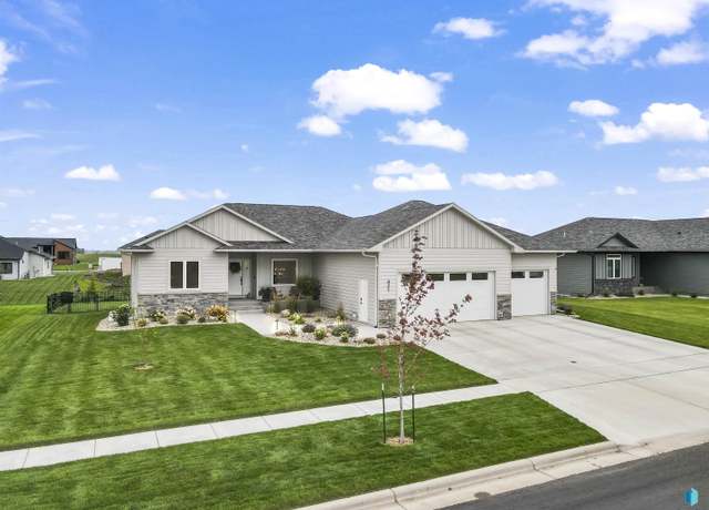 Property at 421 Dale Ave, Harrisburg, SD 57032, 5 beds, 3 baths