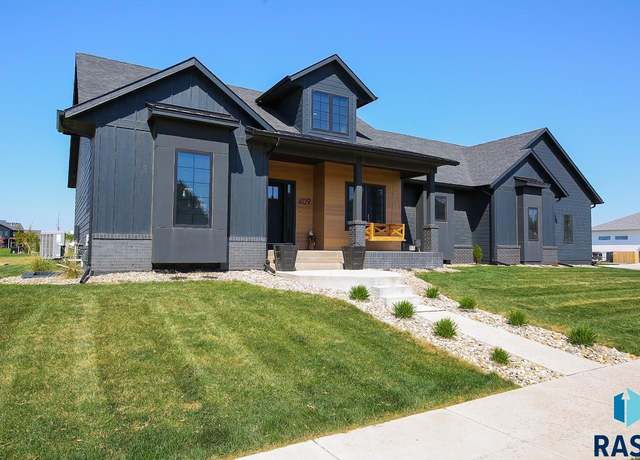 Property at 409 N Piper Dr, Sioux Falls, SD 57110, 6 beds, 3 baths