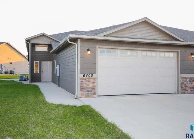 Property at 6400 S Keller Cir, Sioux Falls, SD 57108, 3 beds, 2 baths