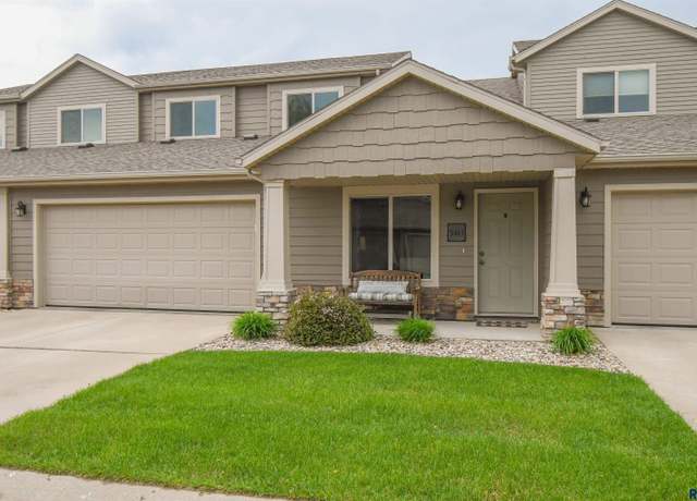 Property at 5411 S Ledgestone Pl, Sioux Falls, SD 57108, 3 beds, 2 baths