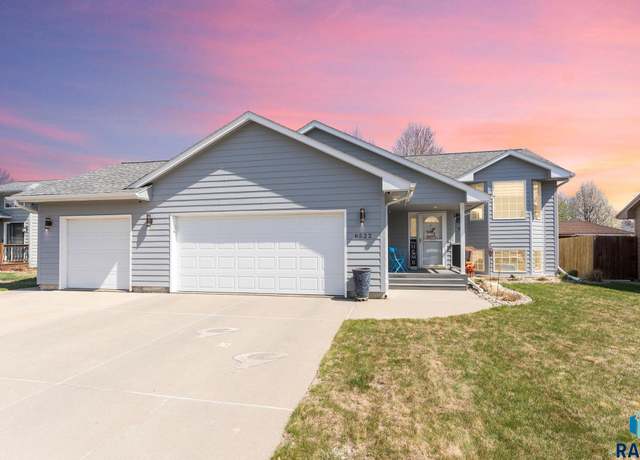 Property at 6522 W 56th St, Sioux Falls, SD 57106, 4 beds, 2 baths
