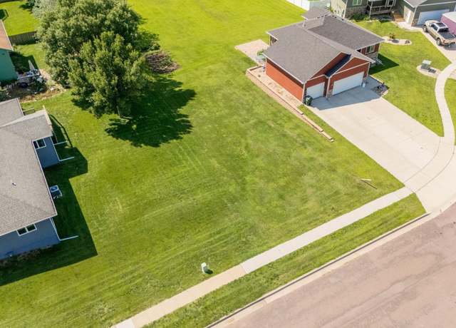 Property at 605 N Whitni Ave, Sioux Falls, SD 57107