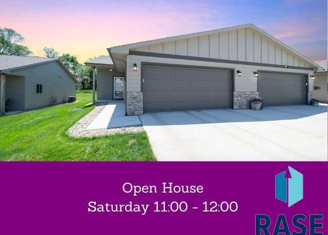 Property at 107 E Countryside Ave, Lennox, SD 57039, 2 beds, 2 baths