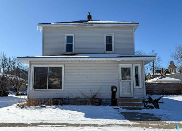 Property at 113 S Blanche Ave, Madison, SD 57042, 4 beds, 2 baths