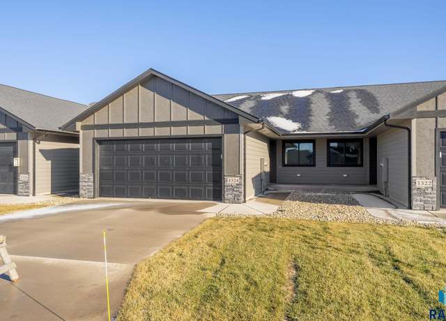 Property at 1322 N Kenley Pl, Tea, SD 57064, 3 beds, 3 baths