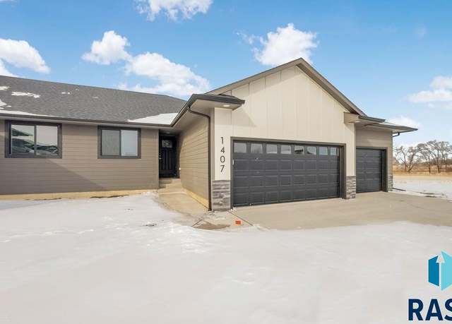 Property at 1407 N MAE Pl, Tea, SD 57064, 4 beds, 3 baths