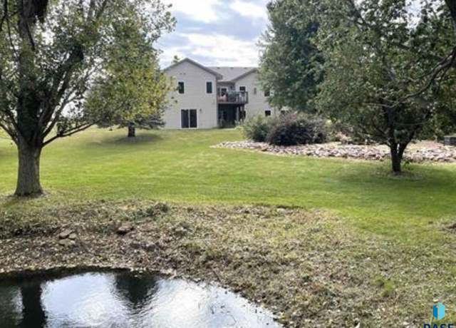 Property at 47604 255th St, Garretson, SD 57030, 5 beds, 3.5 baths