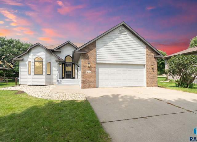Property at 4109 S Bedford Ave, Sioux Falls, SD 57103, 4 beds, 3 baths